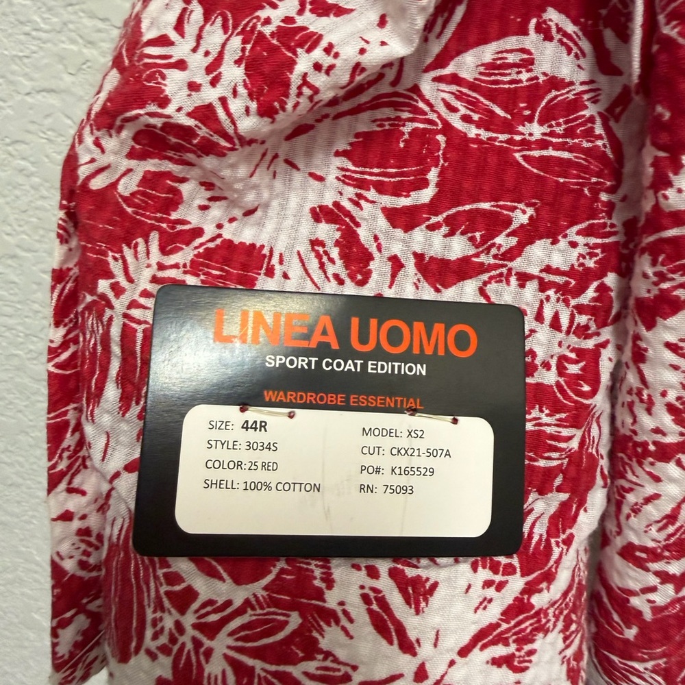 Red & White Floral Notch-Lapel Sport Coat - Picture 3 of 4